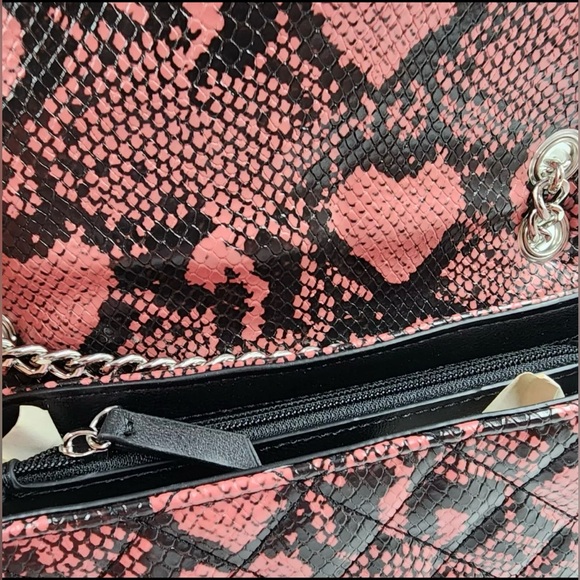 NWT International Concepts Soft Mini Heart Ajae Shoulder Bag - Picture 6 of 11